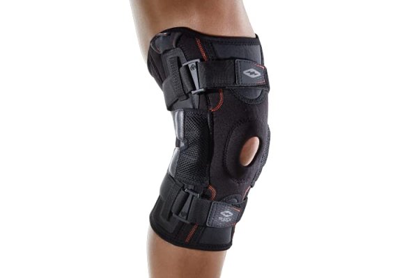 Shock Doctor Ultra Knee Support with Bilateral Hinges, Black