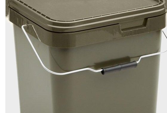 Trakker 17 Ltr Olive Square Bucket